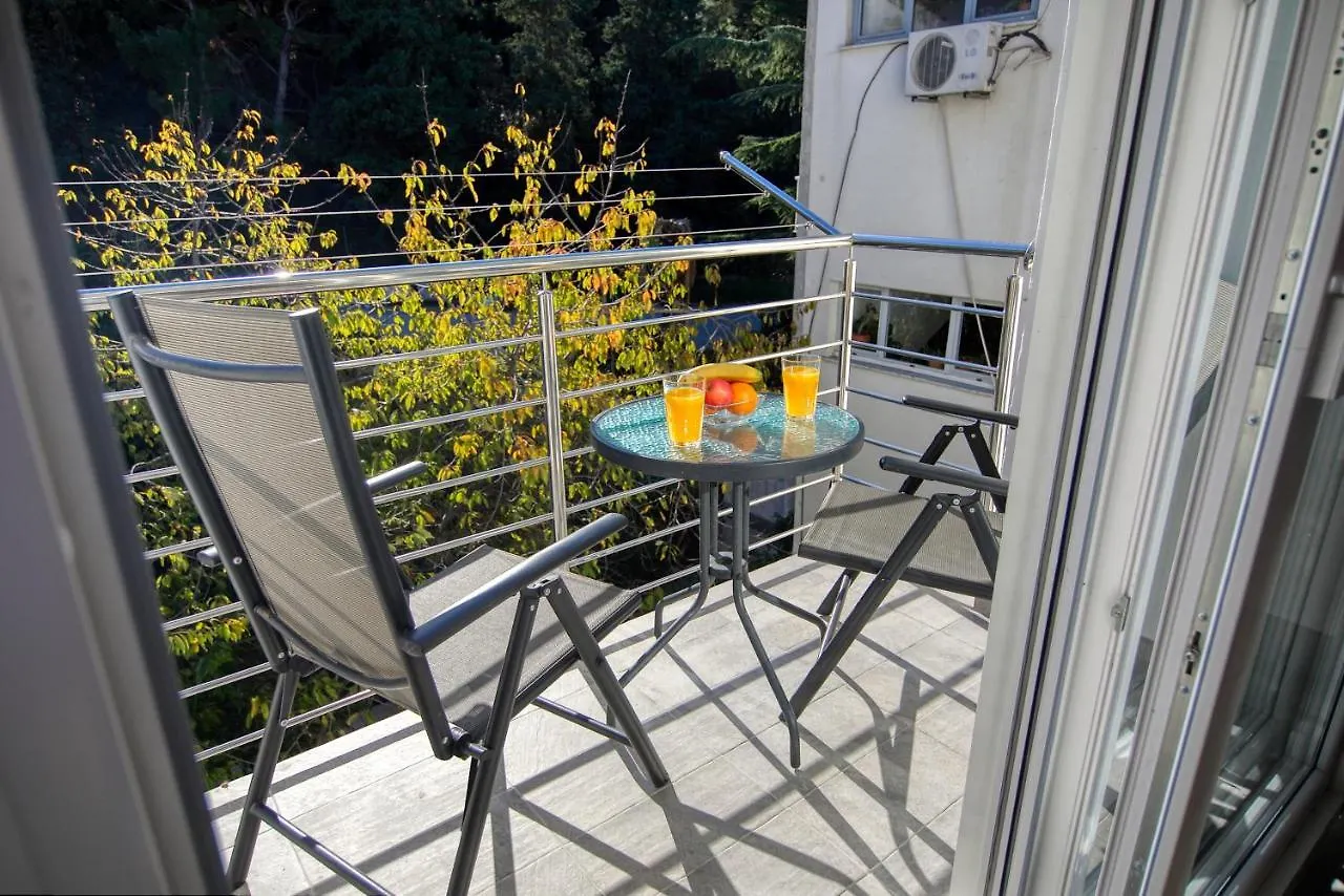 Green & Blue Apartment 0*, Split Croatia
