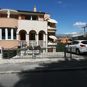 Branko Apartment