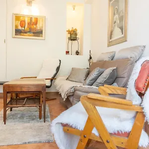 Regina Apartment
