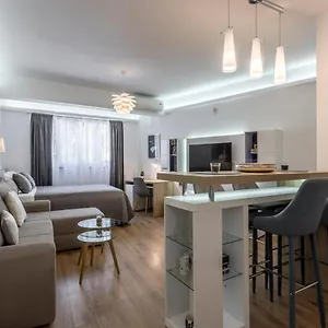 Winterfell Apartment